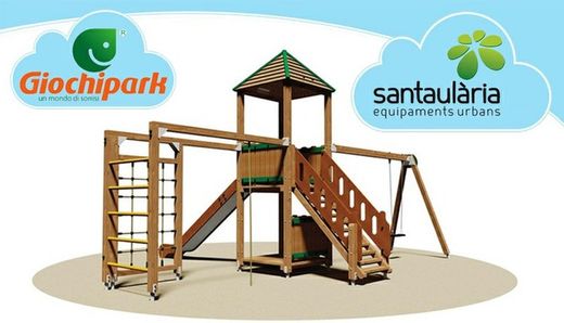 Nou parc infantil amb torreta multijoc instal·lat a Fogars de la Selva