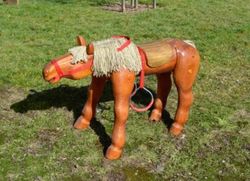 Figura de Robinia CAVALL ENCANTADOR