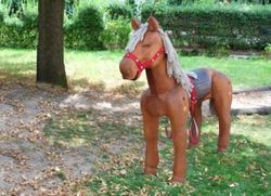 Figura de Robinia CAVALL MAJESTUÓS