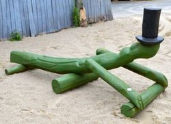 Figura de Robinia SALTAMONTES