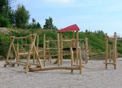 Joc d'escalada de fusta de Robinia BOSC MÀGIC