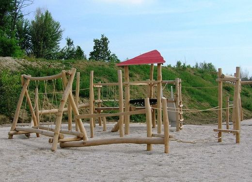 Joc d'escalada de fusta de Robinia BOSC MÀGIC