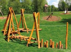 Joc d´escalada de fusta de Robinia CAMÍ D´ESCALADA