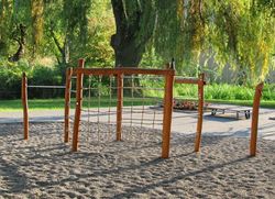 Juego de escalada de madera de Robinia ESCULTURA