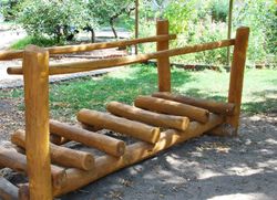 Juego de escalada de madera de Robinia PUENTE EQUILIBRIO