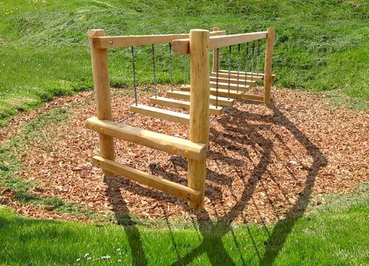 Juego de escalada de madera de Robinia PUENTE TAMBALEANTE