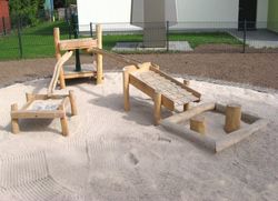 Juego infantil de madera de Robinia arena y agua BARRO PICCOLINO