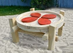 Joc infantil de fusta de Robinia sorra i aigua TAULA FANG FLOR