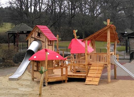 Joc infantil de fusta de Robinia Castell INCLUSIU DUNDEE