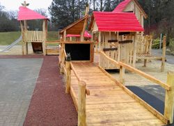 Joc infantil de fusta de Robinia Castell INCLUSIU DUNDEE