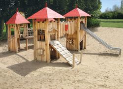 Juego infantil de madera de Robinia Castillo MEDIEVAL