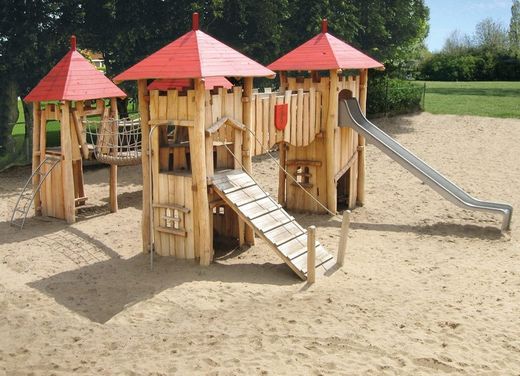 Juego infantil de madera de Robinia Castillo MEDIEVAL