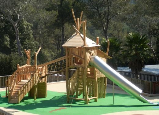 Juego infantil de madera de Robinia Castillo PARQUE SALVAJE