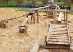 Joc infantil de fusta de Robínia de sorra i aigua PROVEÏMENT