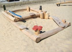 Joc infantil de fusta de Robinia de sorra i aigua ARENERO