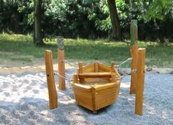 Joc infantil de fusta de robinia Marítim CANOA AMB CADENES