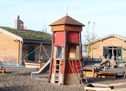 Joc infantil de fusta de robinia Marítim FAR PETIT