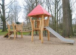 Joc infantil de fusta de Robinia torreta multijoc ARNHEM