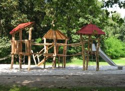 Joc infantil de fusta de Robinia torreta multijoc AVENTURA AL BOSC