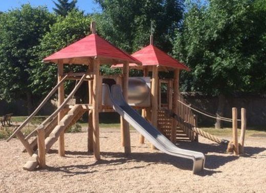 Juego infantil de madera de Robinia torreta multijuego CABALLEROS DE ROBINIA