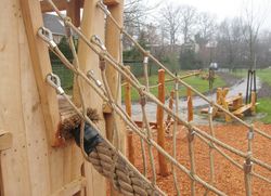 Joc infantil de fusta de Robinia torreta multijoc ESCALADA
