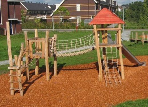Joc infantil de fusta de Robinia torreta multijoc HÖFGEN II
