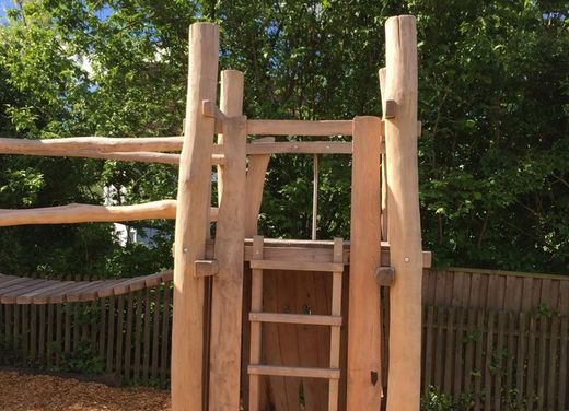 Joc infantil de fusta de Robinia torreta multijoc THERESIA