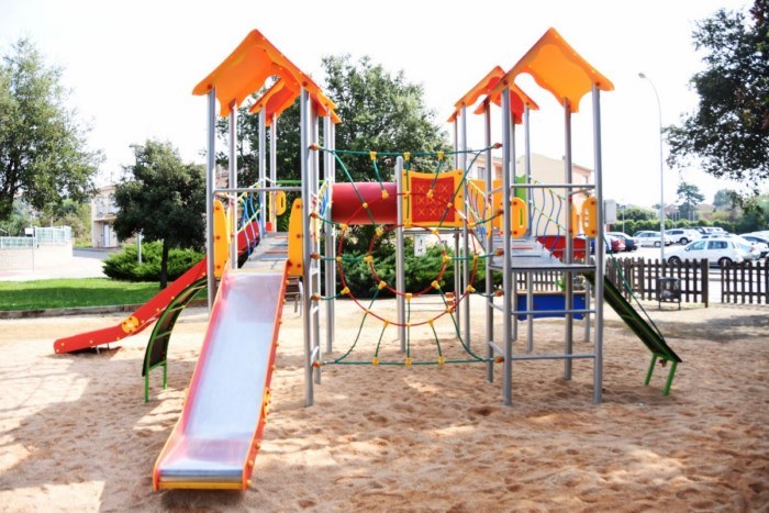 Estrenado el parque infantil en Cassà de la Selva