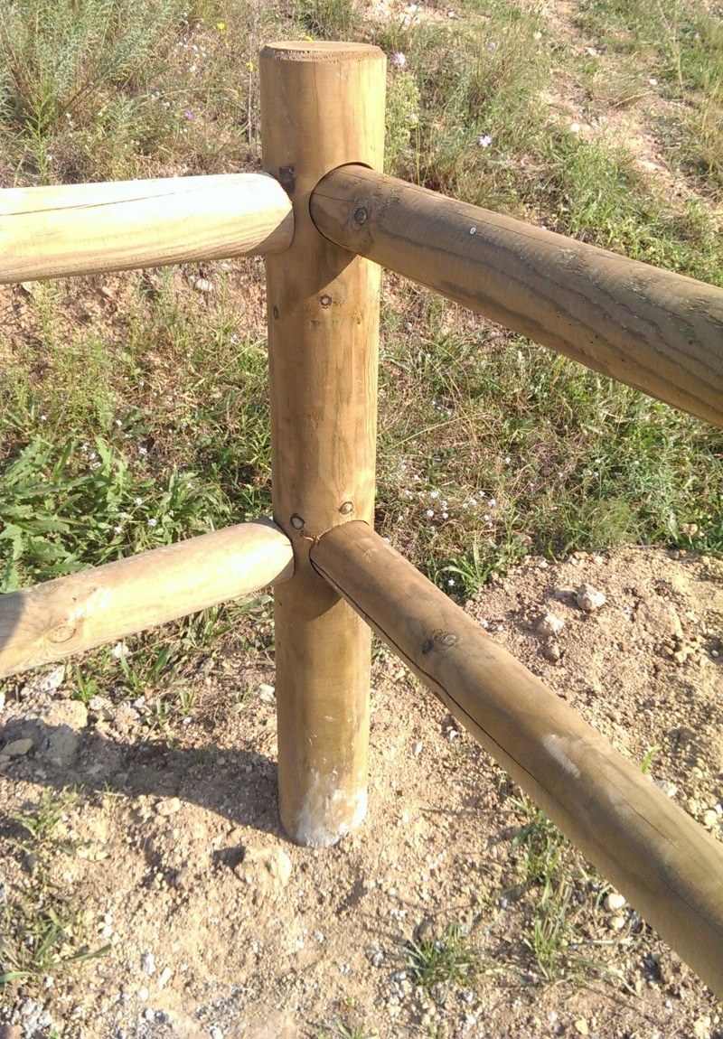 Esquina valla Domaine